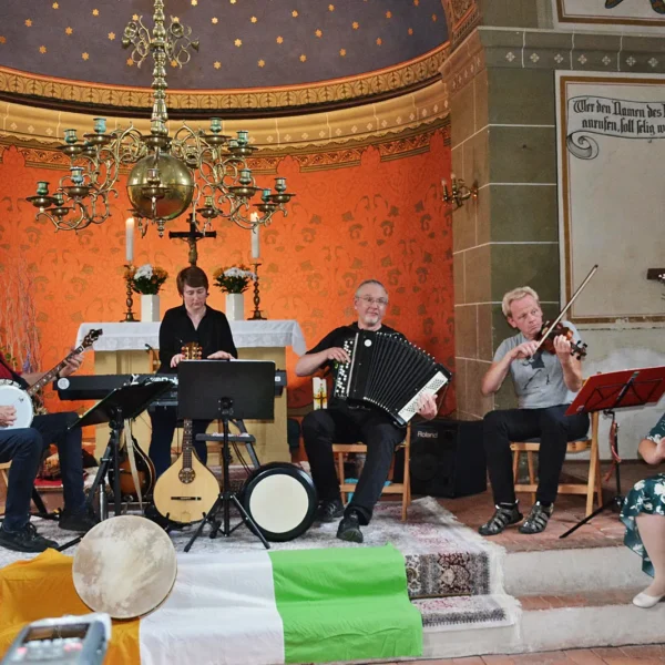 Lovely Madness Band - Sommerkonzert 2025 in der Dorfkirche Fresdorf