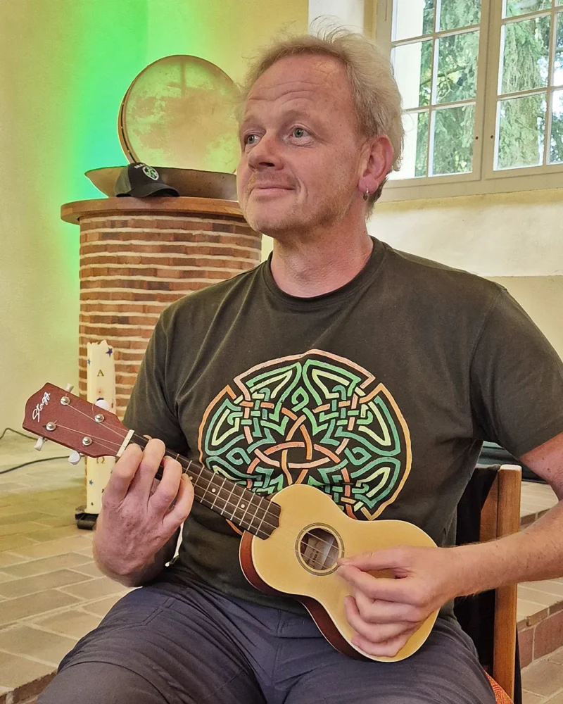 Andreas - Lovely Madness Band - Irish Traditional Music